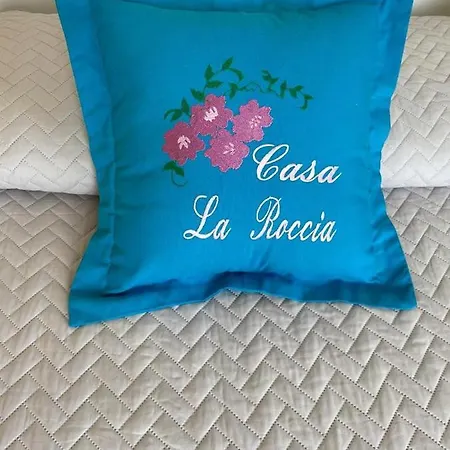 Casa La Roccia