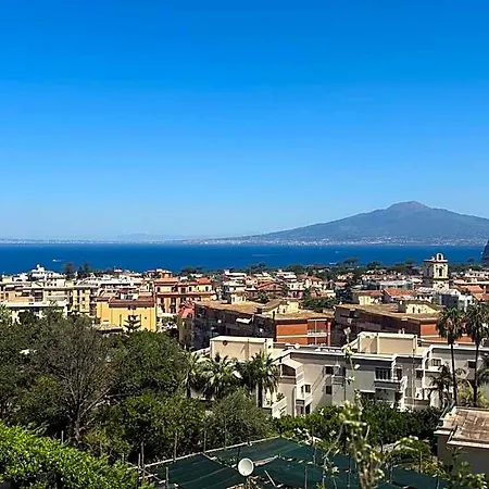 Casa La Roccia 3* Sant'Agnello