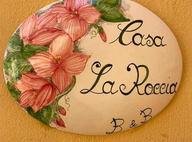Frühstückspension Casa La Roccia 3*